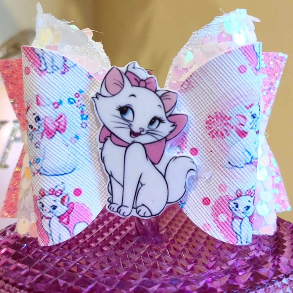 Marie cat bow straw topper